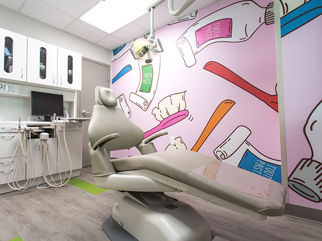 Pediatric Dentist Dr. Jenna Schulten in Louisville, KY. kids playing a game